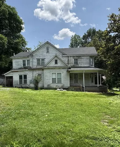 403 Vine St S, Wartrace, TN 37183