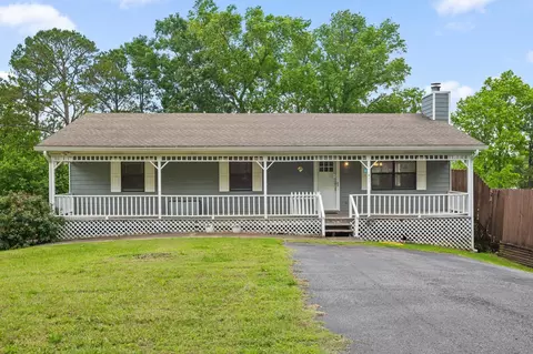 411 Meadow Green Dr, Ringgold, GA 30736