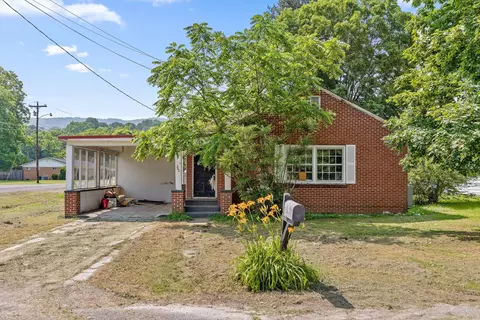 380 Cash St, Spring City, TN 37381