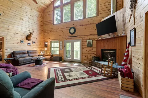Living - 496 Boyd Rd, Dunlap, TN 37327 photo 1 of 4
