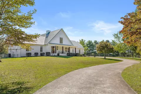 10426 Sims Harris Rd, Ooltewah, TN 37363