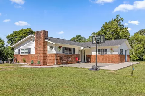 199 NE Bates St, Charleston, TN 37310