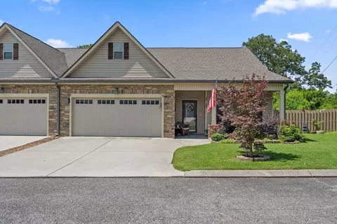 77 Peachstone Ln, Rossville, GA 30741