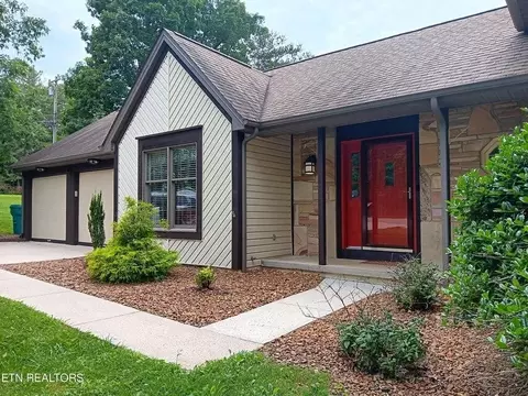 35 Kings Row, Crossville, TN 38571