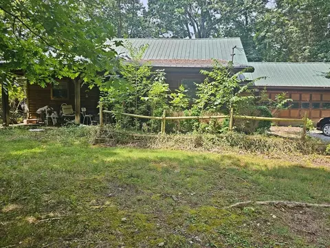 240 Karen Dr, Spring City, TN 37381