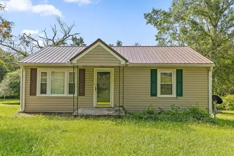 238 Longview Dr, Rossville, GA 30741