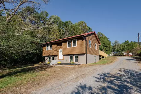 890 E Wolf Valley Rd, Heiskell, TN 37754 photo 3