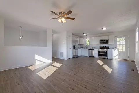 890 E Wolf Valley Rd, Heiskell, TN 37754 photo 8