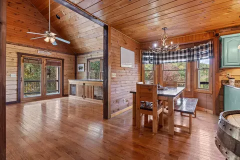 Dining - 161155 Cherokee Ridge Dr, Ocoee, TN 37361 photo 1 of 2