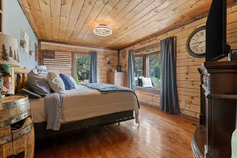Bedroom - 161155 Cherokee Ridge Dr, Ocoee, TN 37361 photo 2 of 5