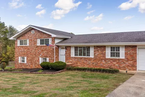 7857 Parkshore Cir, Hixson, TN 37343