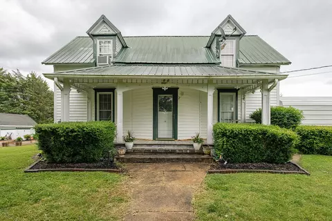4030 Douglas Dam Rd, Kodak, TN 37764