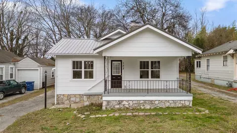 123 S Moore Rd, Chattanooga, TN 37411