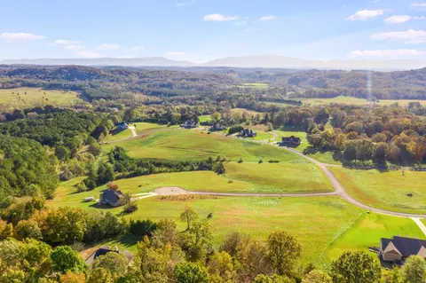 23 Karen Ln NE, Charleston, TN 37310