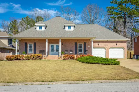 8115 Gatehouse Xing, Chattanooga, TN 37421