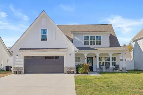 1270 Baldwin Field Cir, Hixson, TN 37343