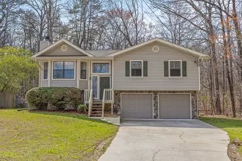 4901 Hunter Village Dr, Ooltewah, TN 37363
