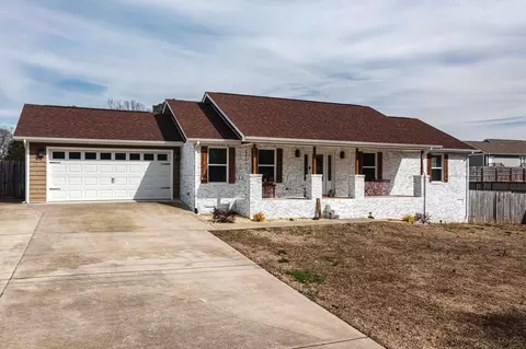 216 Lilac Ave, Dayton, TN 37321