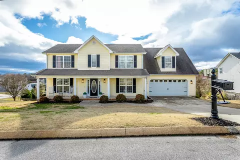 2704 Windtop Ln, Soddy Daisy, TN 37379