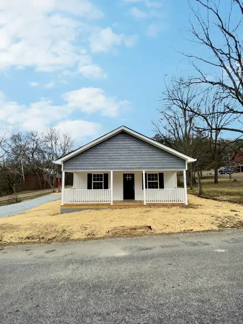 153 County Road 492, Etowah, TN 37331