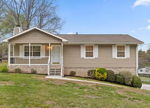 5337 Hunter Village Dr, Ooltewah, TN 37363