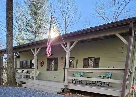 976 Dover Falls Trl, Ellijay, GA 30540