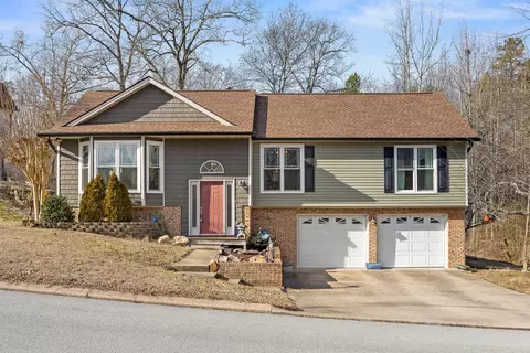 10077 Baker Boy Dr, Ooltewah, TN 37363