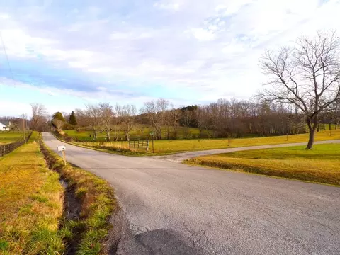 1920 Burdette Rd, Grandview, TN 37337 photo 2