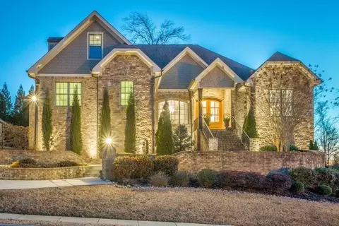 8024 Hampton Cove Dr, Ooltewah, TN 37363 photo 1