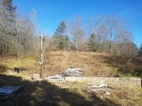273 Waller Rd, Farner, TN 37333 photo 2
