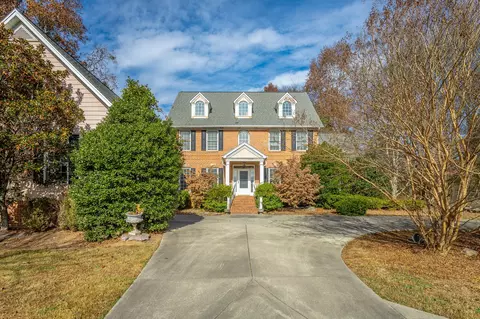 8252 Rambling Rose Dr, Ooltewah, TN 37363