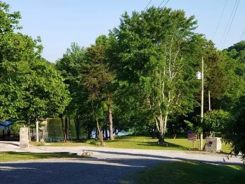 1375 Pinhook Rd, Spring City, TN 37381 photo 1