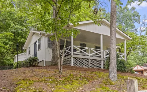 16113 Lakewood Dr, Sale Creek, TN 37373