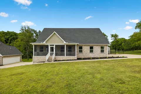 380 Mockingbird Ln, Hartsville, TN 37074