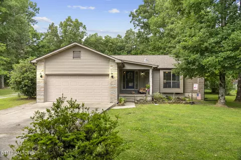 3213 Pueblo Dr, Crossville, TN 38572