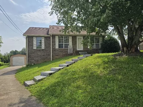 2025 Windroe Dr, Clarksville, TN 37042