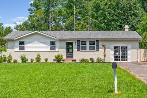 447 Appleton Dr, Clarksville, TN 37042