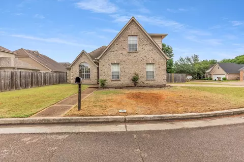 6804 Kerri Valley Ln, Cordova, TN 38018