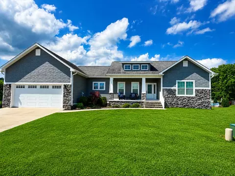 131 Brenray Dr, Harriman, TN 37748