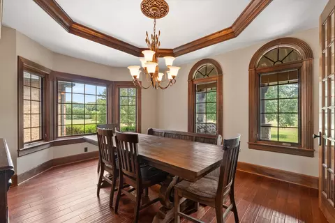 Dining - 600 Bruce Rd, Dickson, TN 37055 photo 1 of 3