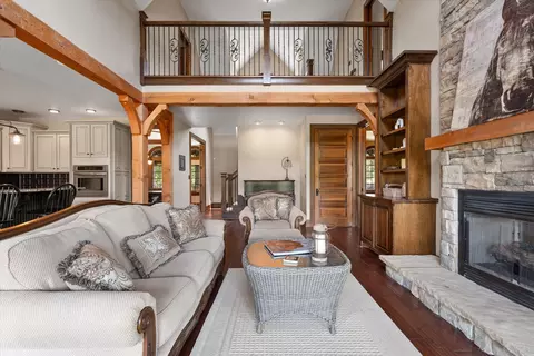 Living - 600 Bruce Rd, Dickson, TN 37055 photo 2 of 2
