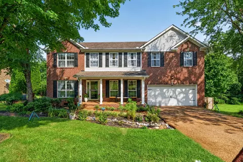 4645 Brown Leaf Dr, Old Hickory, TN 37138