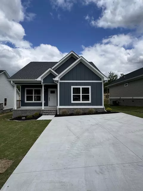 1007 Mccann Dr SE, Cleveland, TN 37311