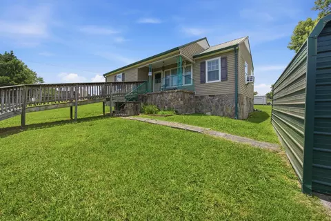 921 Garden St, Rossville, GA 30741