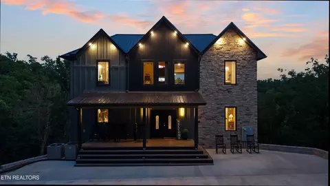 3117 Laughing Pine Ln, Sevierville, TN 37862