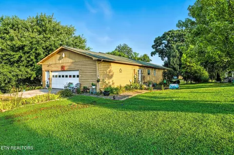 180 Webb Rd, Sweetwater, TN 37874