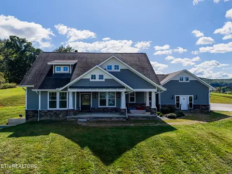 195 Starrett St, Sweetwater, TN 37874