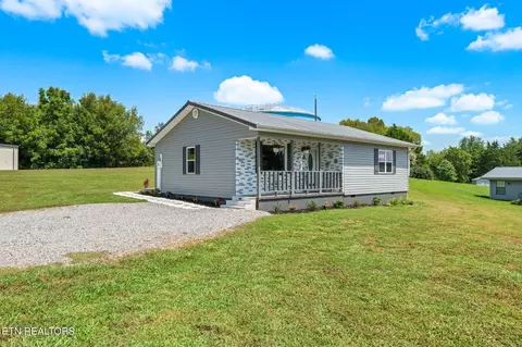 226 Heuer St, Sweetwater, TN 37874