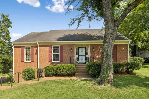 4327 Belmont Park Ter, Nashville, TN 37215