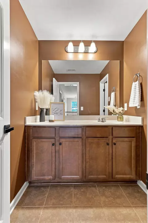 Bath - 3022 Alan Dr, Spring Hill, TN 37174 photo 8 of 9